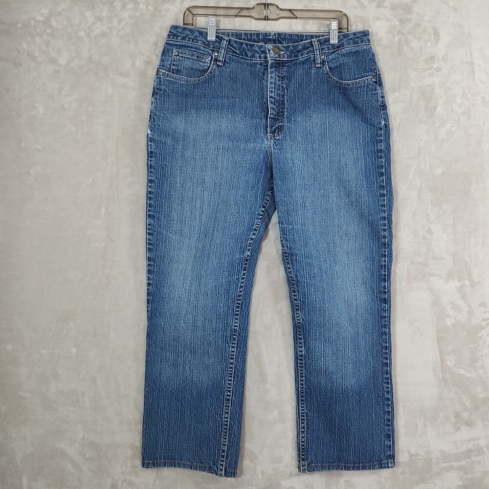 Women's Lee Riders Blue Jeans Straight Leg Medium Wash Size 16 Mid-Rise Logo UEC